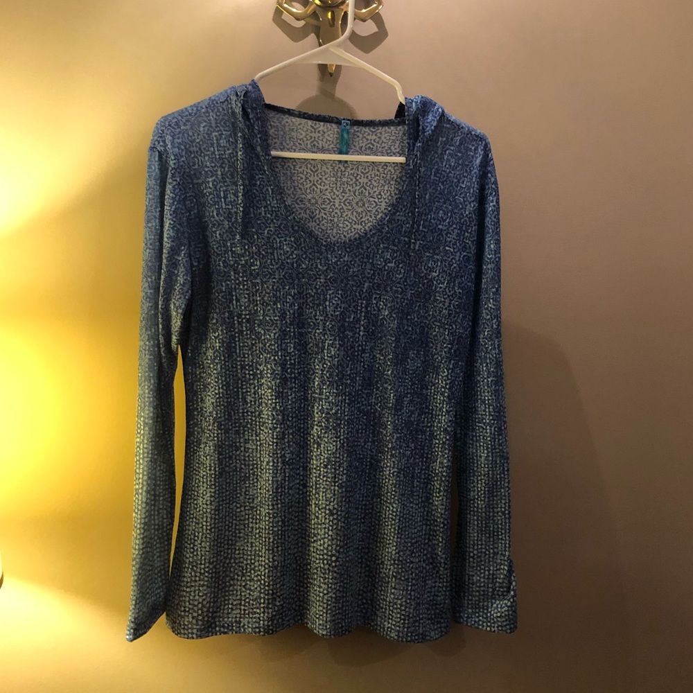 Kuhl light weight long sleeve top